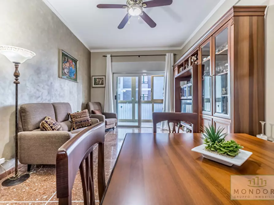 Immagine 3 di Appartamento in vendita  in Via Sante Bargellini a Roma