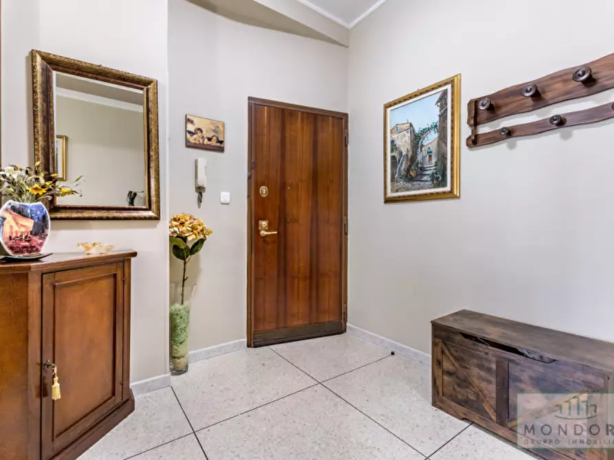 Immagine 6 di Appartamento in vendita  in Via Sante Bargellini a Roma