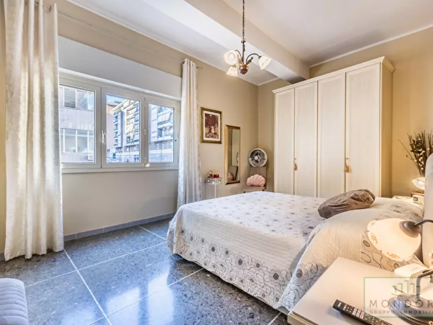 Immagine 14 di Appartamento in vendita  in Via Sante Bargellini a Roma