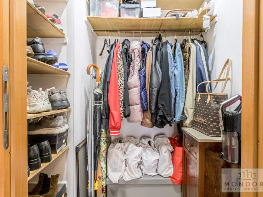 Immagine 23 di Appartamento in vendita  in Via Sante Bargellini a Roma