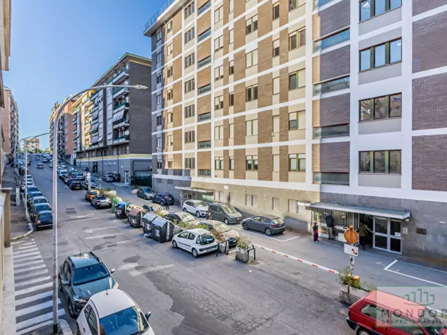 Immagine 28 di Appartamento in vendita  in Via Sante Bargellini a Roma