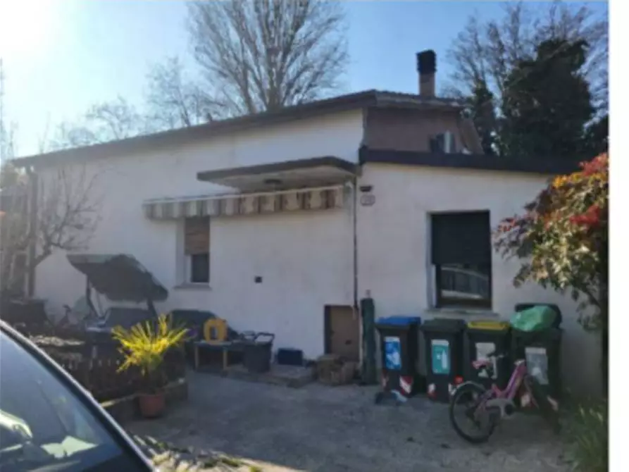 Immagine 2 di Casa indipendente in vendita  in VIA MADONNA DELLA SALUTE, 121 a Padova