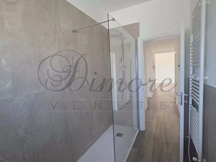 Immagine 10 di Appartamento in vendita  in Via Luigi Mariutto a Mirano