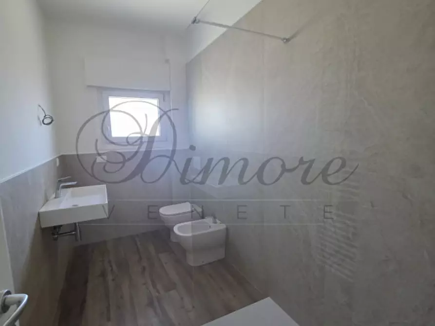 Immagine 11 di Appartamento in vendita  in Via Luigi Mariutto a Mirano