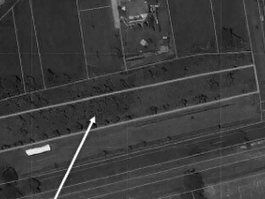 Immagine 4 di Terreno in vendita  in Arba a Arba