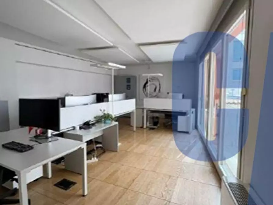 Immagine 3 di Ufficio in affitto  in PIAZZA BORROMEO a Milano