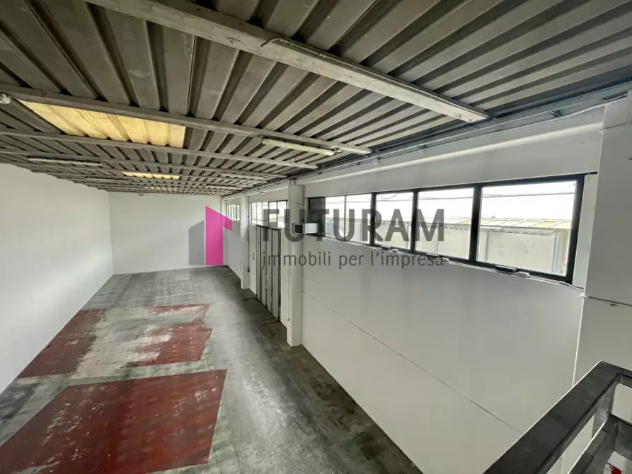 Immagine 9 di Capannone industriale in vendita  in VIA ROMA 1 a Albignasego
