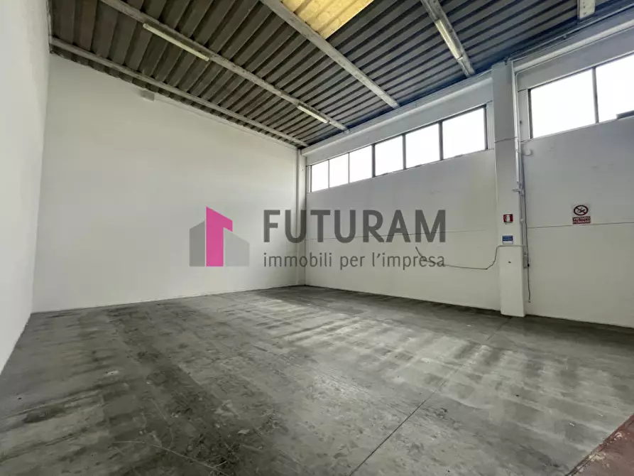 Immagine 16 di Capannone industriale in vendita  in VIA ROMA 1 a Albignasego