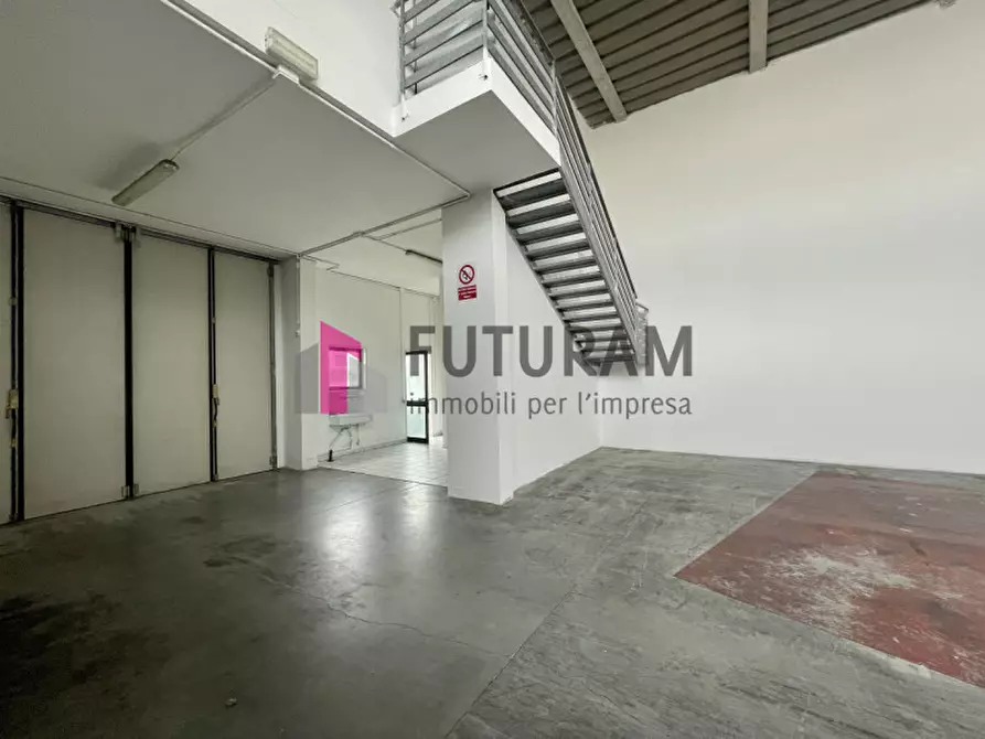 Immagine 24 di Capannone industriale in vendita  in VIA ROMA 1 a Albignasego