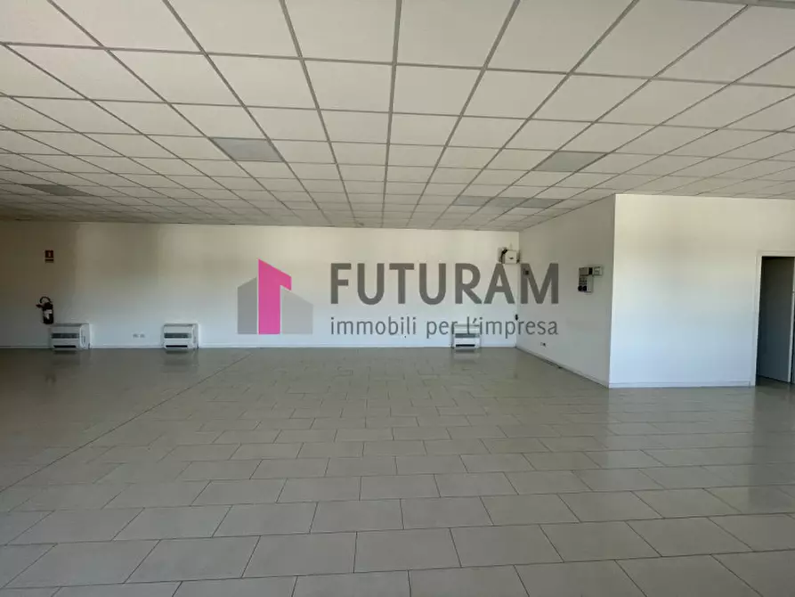 Immagine 13 di Ufficio in affitto  in VIA ROMA 1 a Pianiga