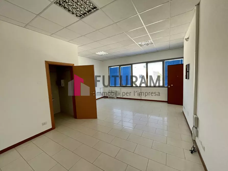 Immagine 7 di Ufficio in affitto  in VIA ROMA 1 a Pianiga