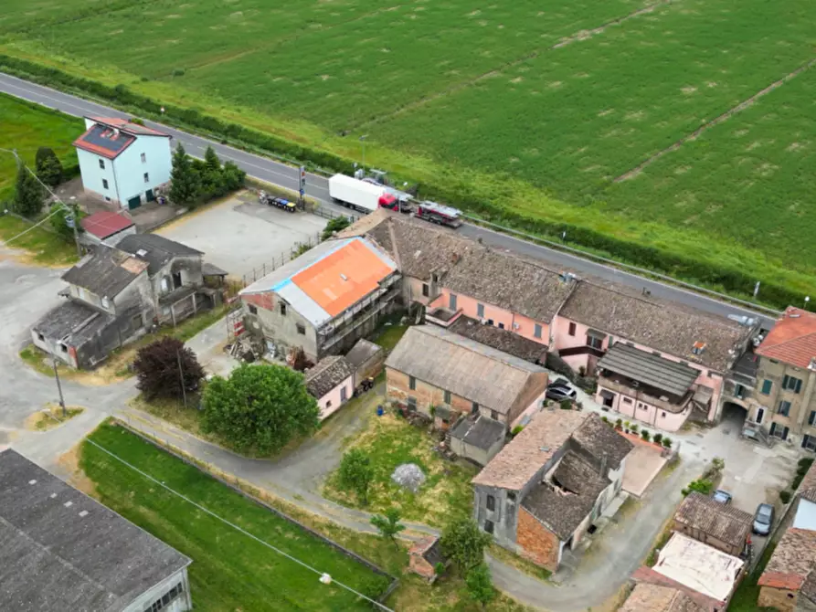 Immagine 10 di Attività commerciale in vendita  in via Colorno a Parma