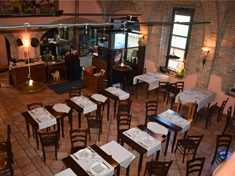 Immagine 24 di Attività commerciale in vendita  in via Colorno a Parma