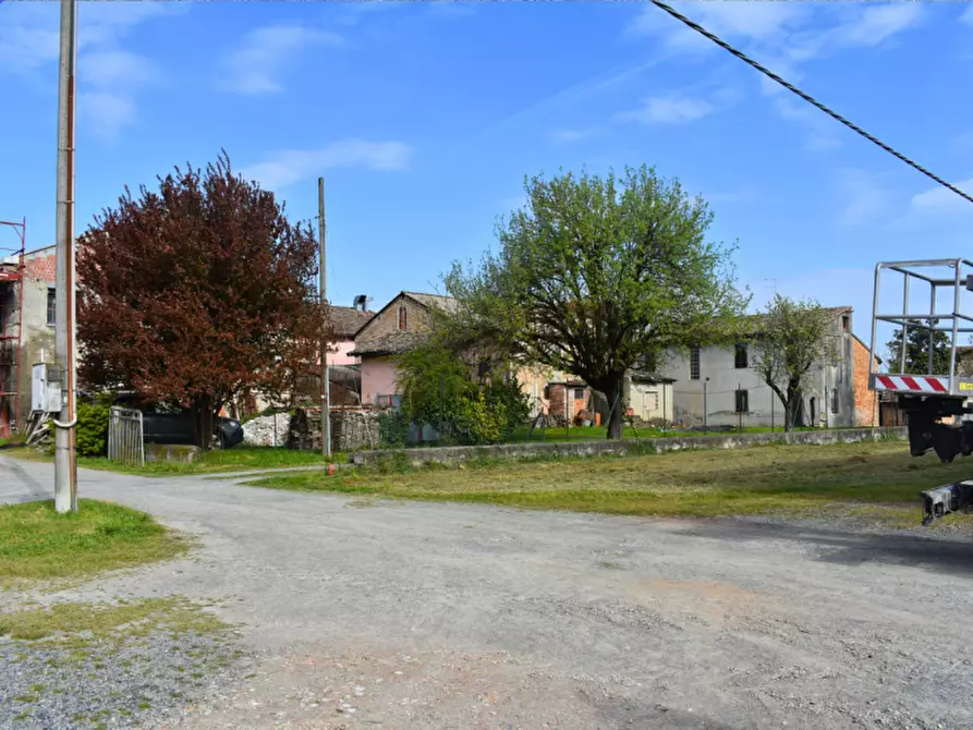 Immagine 43 di Attività commerciale in vendita  in via Colorno a Parma