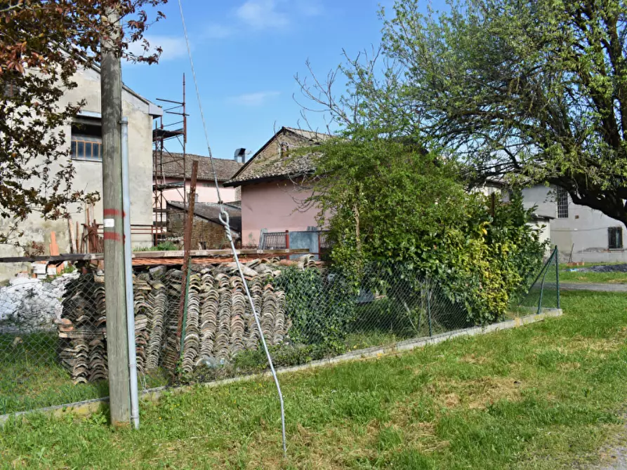 Immagine 45 di Attività commerciale in vendita  in via Colorno a Parma