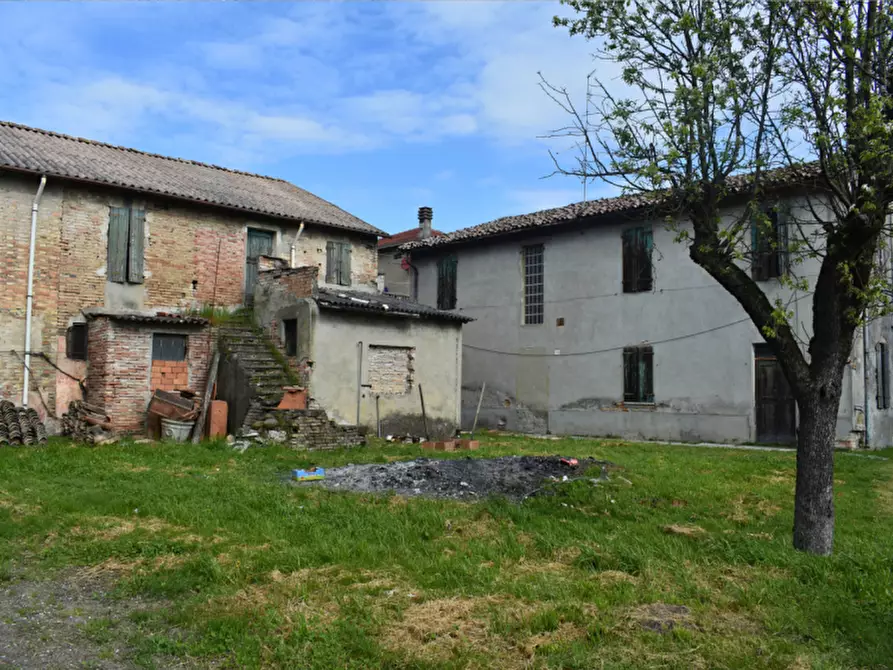 Immagine 49 di Attività commerciale in vendita  in via Colorno a Parma