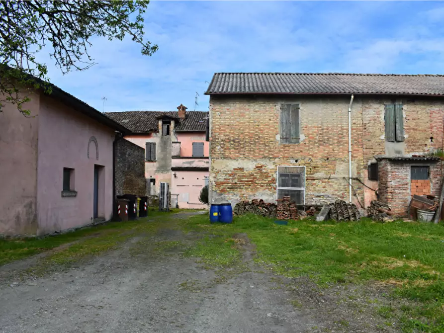 Immagine 65 di Attività commerciale in vendita  in via Colorno a Parma