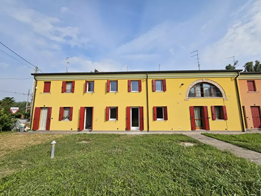 Immagine 4 di Villetta a schiera in vendita  in via Nogarole a Casale Di Scodosia