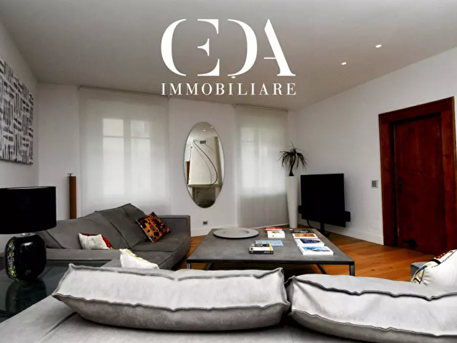 Immagine 3 di Appartamento in vendita  in Via Camillo Benso Cavour a Trento