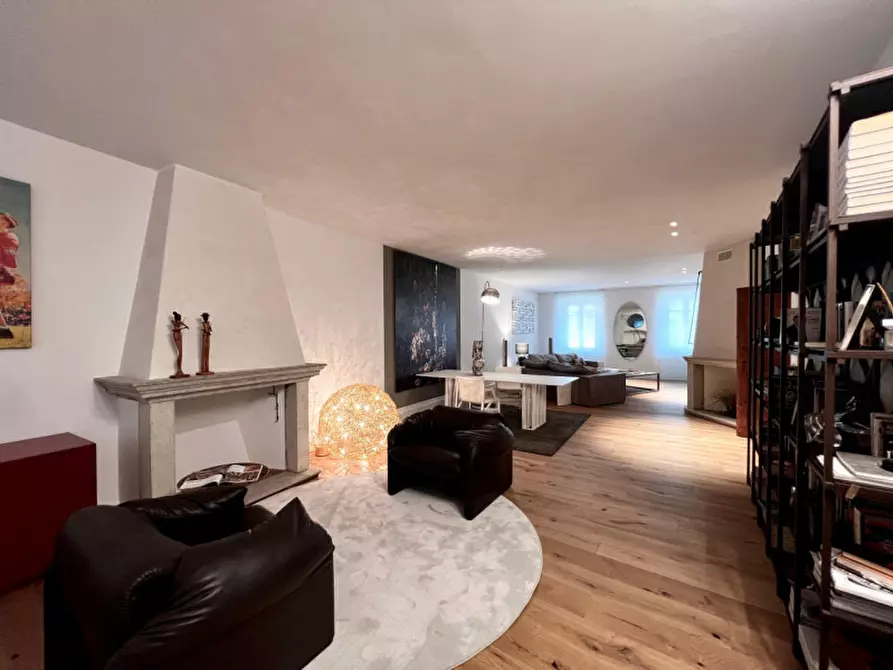 Immagine 3 di Appartamento in vendita  in Via Camillo Benso Cavour a Trento