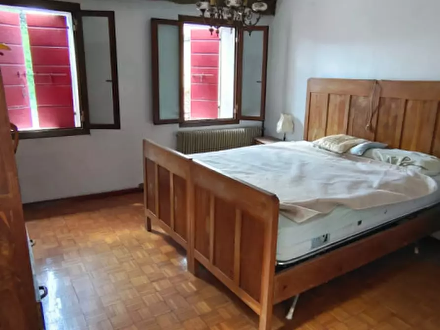 Immagine 11 di Rustico / casale in vendita  in Via degli Arditi a Giavera Del Montello