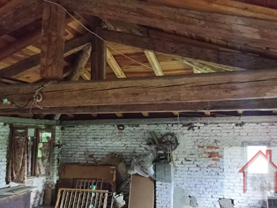 Immagine 19 di Rustico / casale in vendita  in Via degli Arditi a Giavera Del Montello