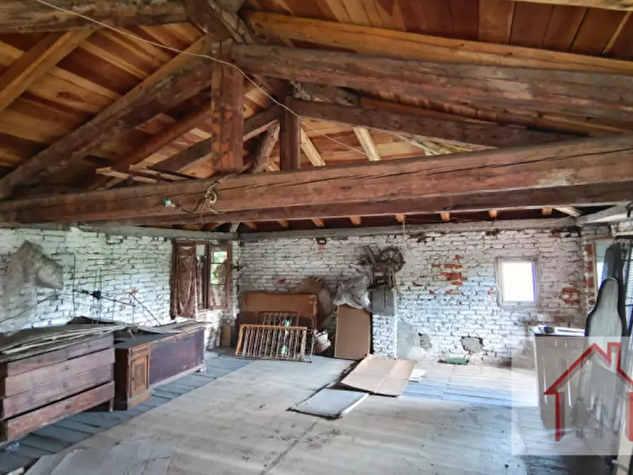 Immagine 20 di Rustico / casale in vendita  in Via degli Arditi a Giavera Del Montello
