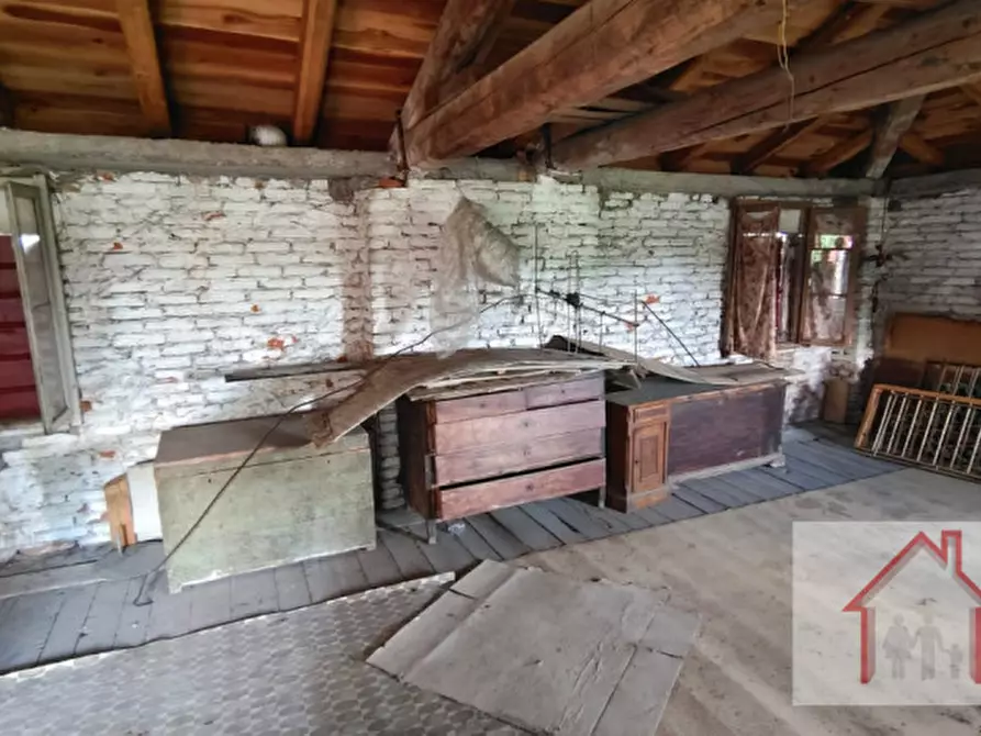 Immagine 21 di Rustico / casale in vendita  in Via degli Arditi a Giavera Del Montello