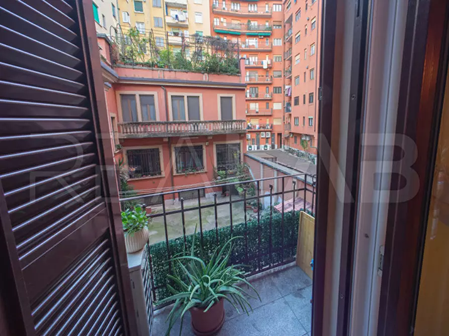 Immagine 20 di Appartamento in vendita  in Viale Certosa 65 a Milano