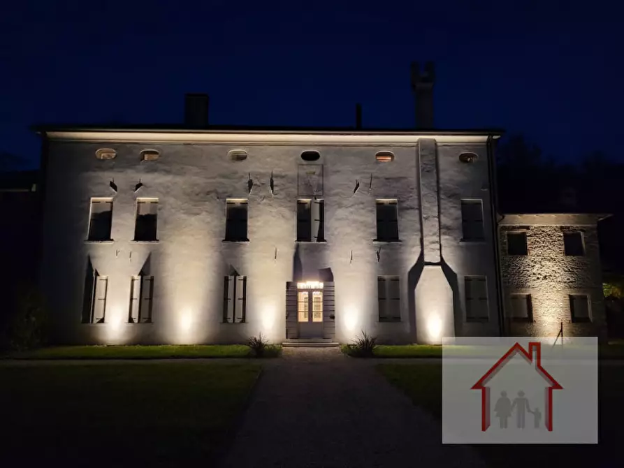 Immagine 13 di Attico in vendita  a Montebelluna