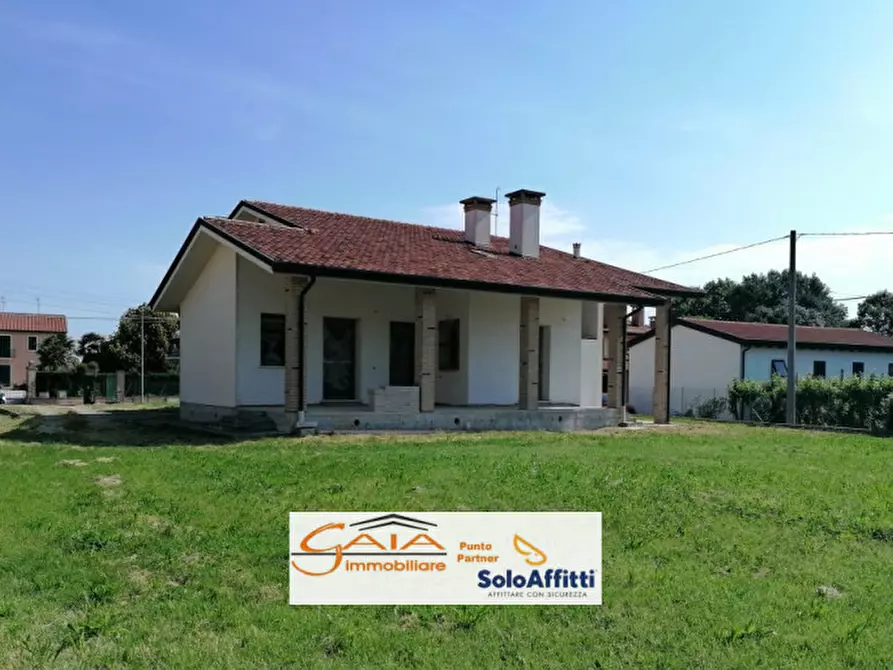 Immagine 2 di Casa bifamiliare in vendita  a Codevigo