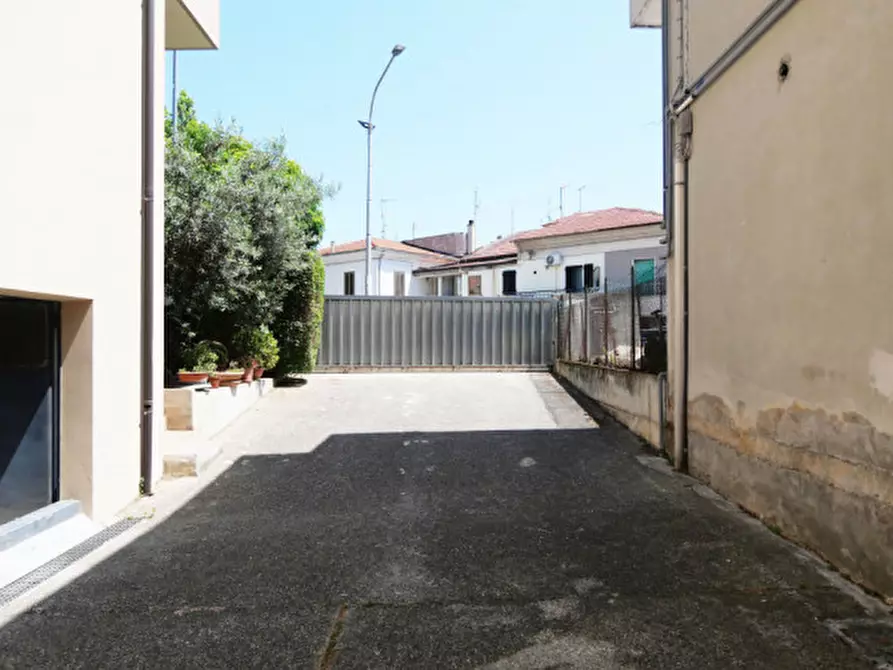 Immagine 28 di Appartamento in vendita  in Via Piceni, 1 a Montesilvano