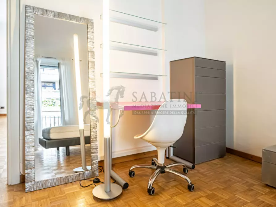 Immagine 13 di Appartamento in vendita  in Via Fabio Filzi 14 a Milano