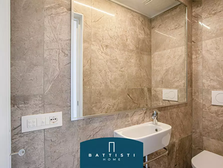 Immagine 18 di Appartamento in affitto  in Via Aniene a Roma