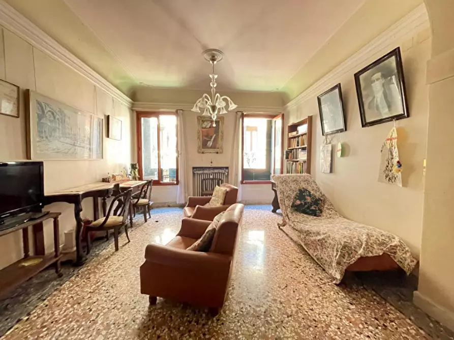 Immagine 5 di Appartamento in vendita  in Rio Terra' del Bagatin, 5567 a Venezia