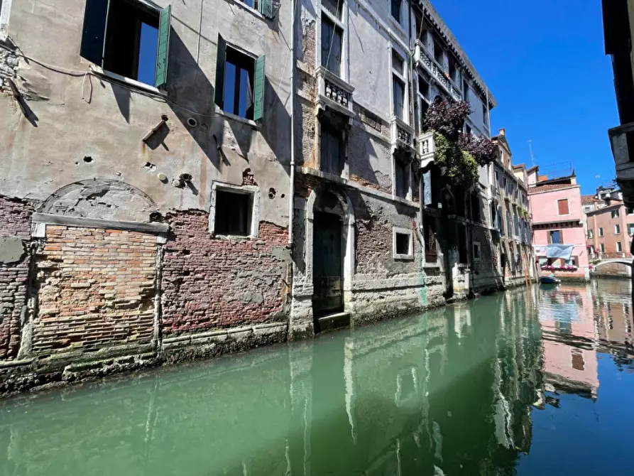 Immagine 19 di Appartamento in vendita  in Rio Terra' del Bagatin, 5567 a Venezia