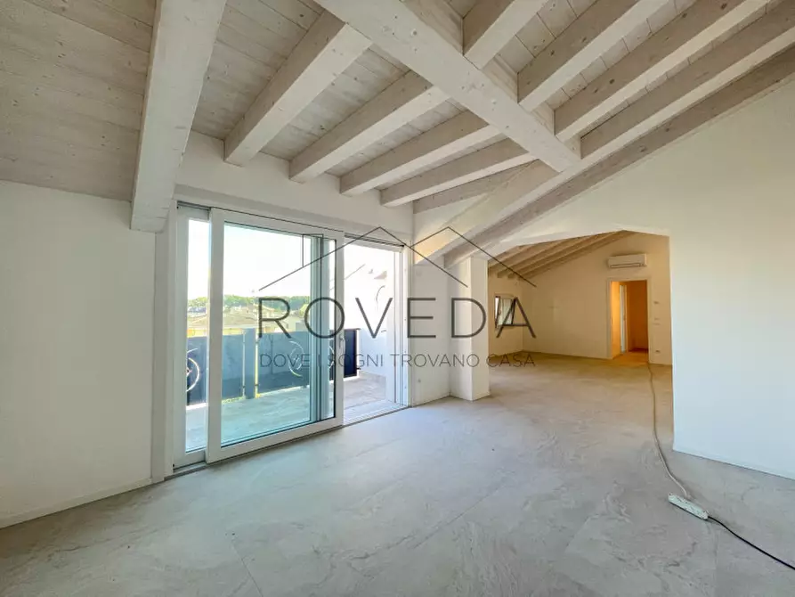 Immagine 7 di Attico in vendita  in Via Principale a Casier