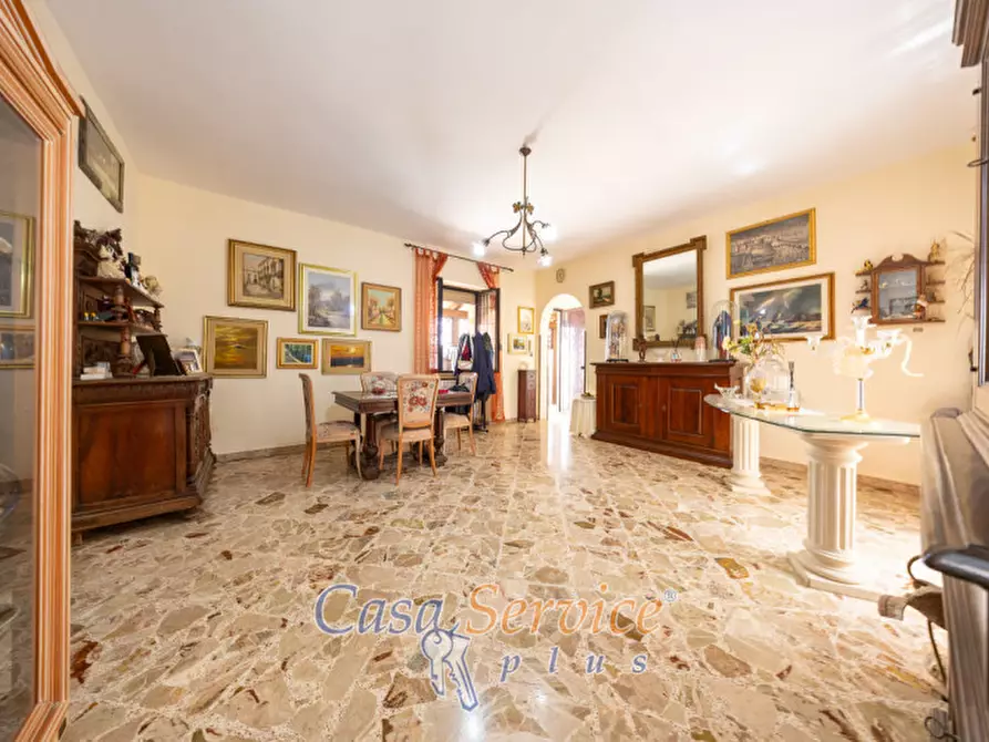 Immagine 2 di Villa in vendita  in Via Giuseppe Galliano a Casarano