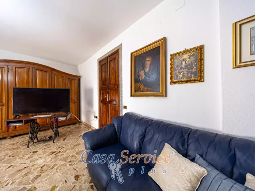 Immagine 9 di Villa in vendita  in Via Giuseppe Galliano a Casarano