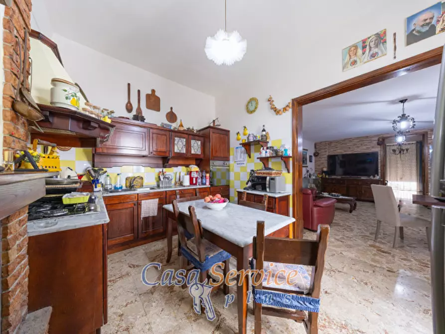 Immagine 20 di Villa in vendita  in Via Giuseppe Galliano a Casarano