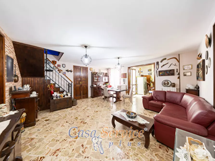 Immagine 25 di Villa in vendita  in Via Giuseppe Galliano a Casarano