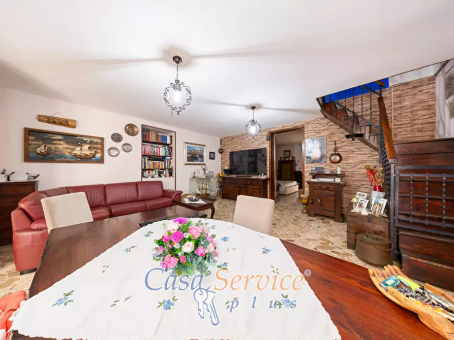 Immagine 26 di Villa in vendita  in Via Giuseppe Galliano a Casarano