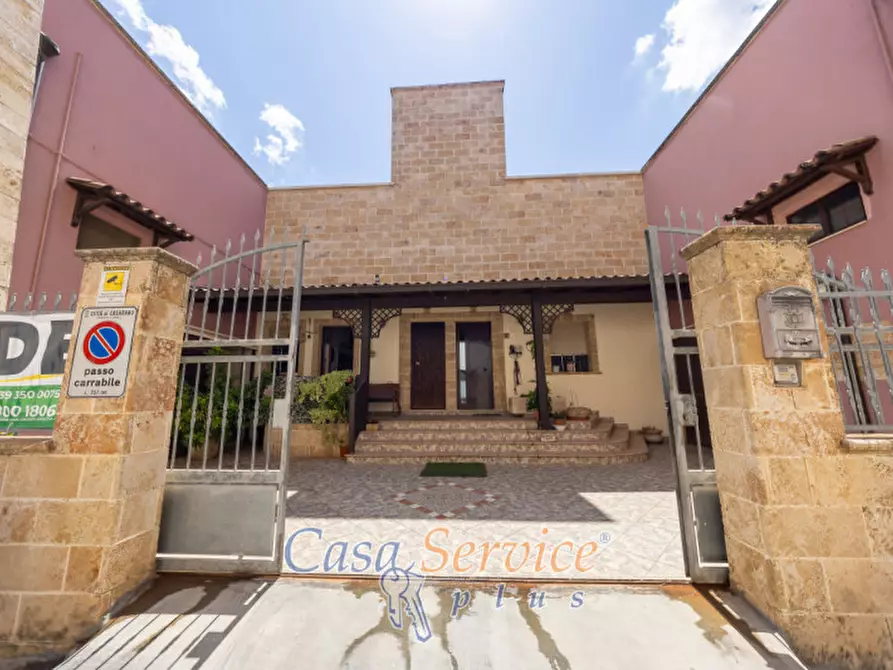 Immagine 39 di Villa in vendita  in Via Giuseppe Galliano a Casarano