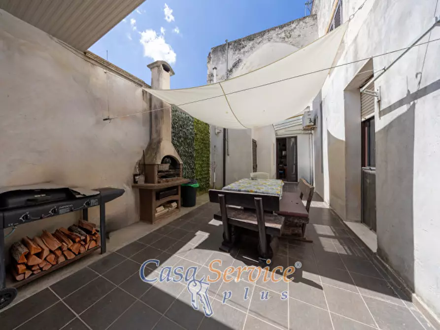 Immagine 44 di Villa in vendita  in Via Giuseppe Galliano a Casarano