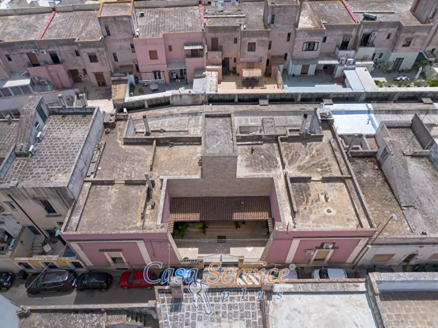 Immagine 50 di Villa in vendita  in Via Giuseppe Galliano a Casarano