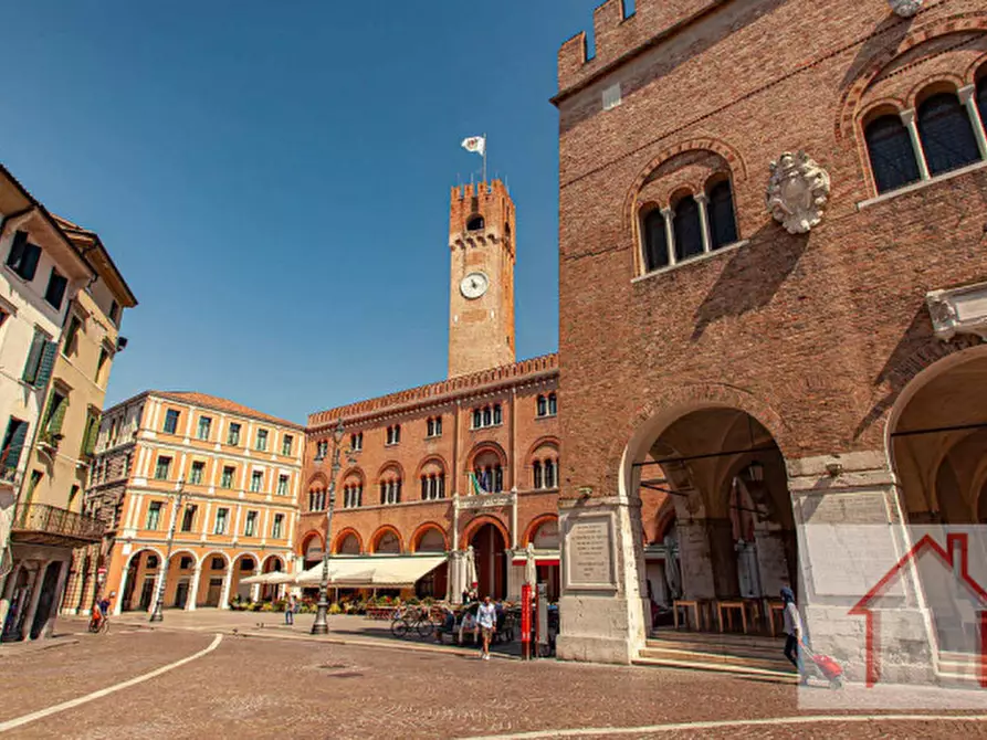 Immagine 1 di Villa in vendita  a Treviso