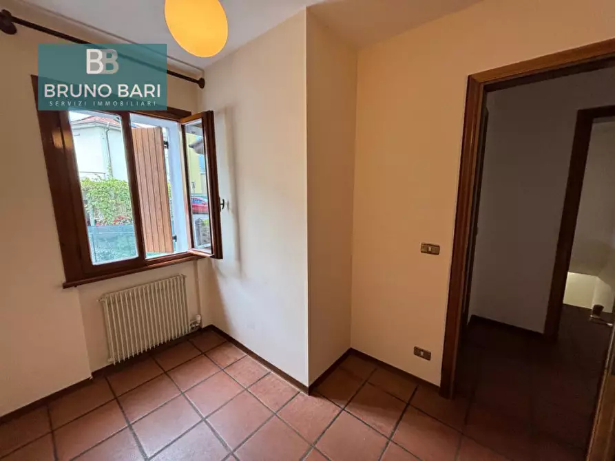 Immagine 5 di Casa bifamiliare in vendita  in Via Chiesa di Rorai a Pordenone