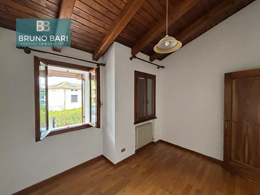 Immagine 13 di Casa bifamiliare in vendita  in Via Chiesa di Rorai a Pordenone