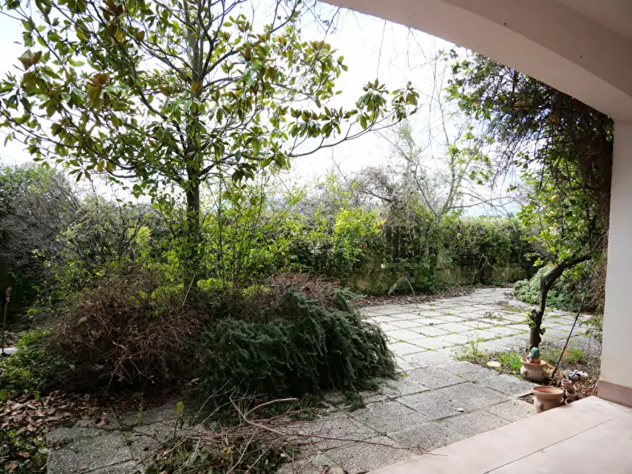 Immagine 9 di Villa in vendita  in cintrada Collalto 67 a Pianella