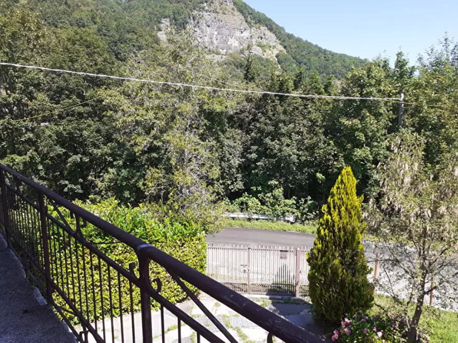 Immagine 29 di Villa in vendita  in Strada del Groppo Sovrano a Monchio Delle Corti